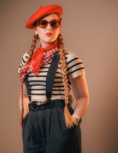 Tenue Baguette Clair Obscur: Expédition 33) - Modèle : Stellatrixx - Commenjouer.fr